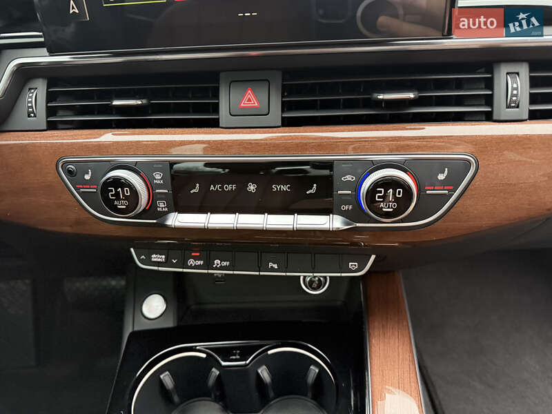 Седан Audi A4 2020 в Києві