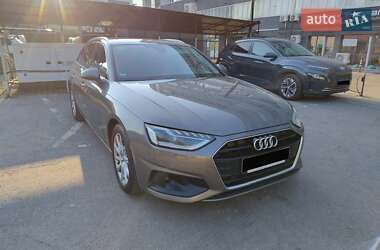 Универсал Audi A4 2022 в Киеве