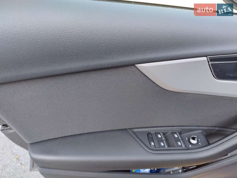 Универсал Audi A4 2022 в Киеве