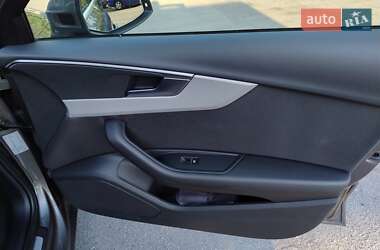 Универсал Audi A4 2022 в Киеве