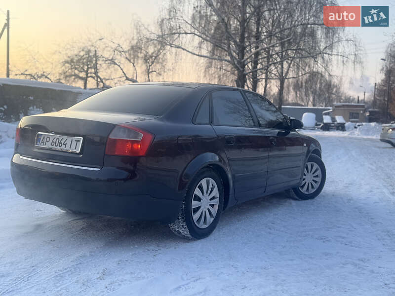 Седан Audi A4 2004 в Чернигове