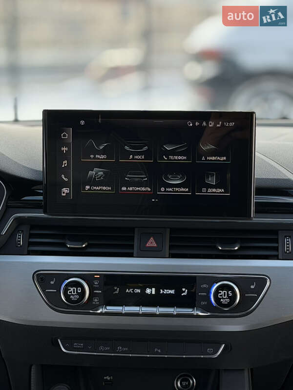 Седан Audi A4 2019 в Киеве