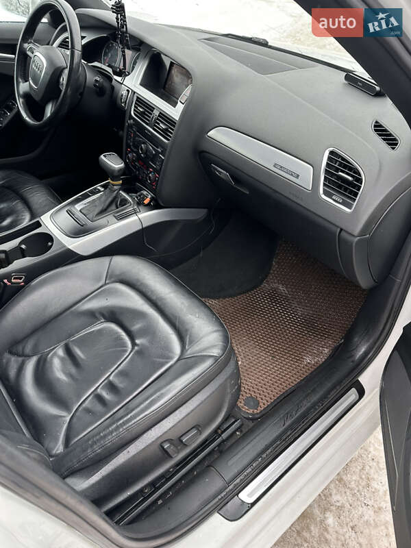 Седан Audi A4 2011 в Тернополі