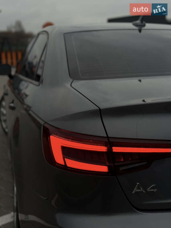 Седан Audi A4 2018 в Виннице