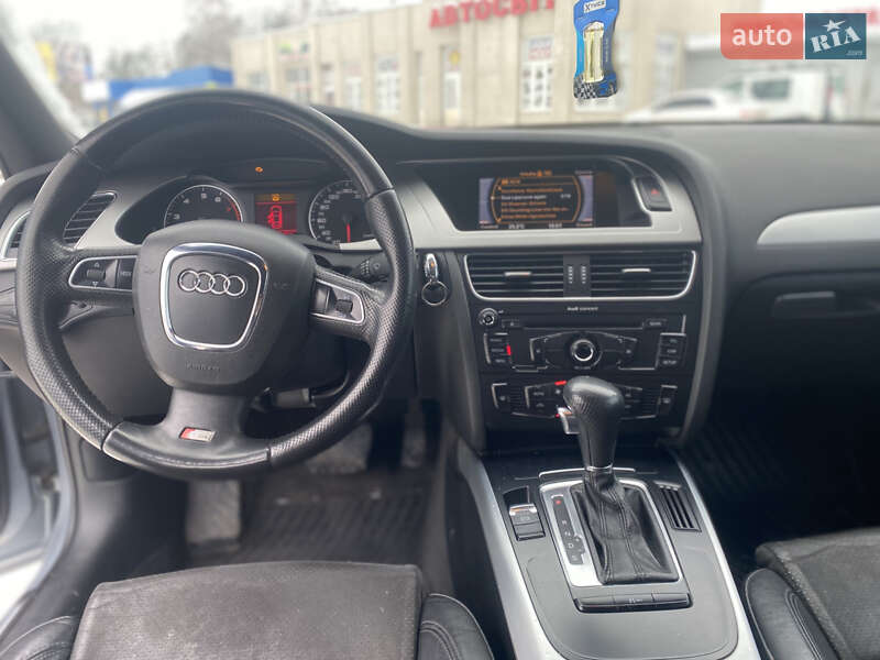 Седан Audi A4 2010 в Тульчине