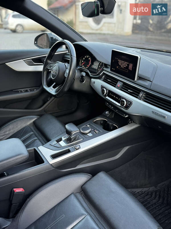 Седан Audi A4 2016 в Львові