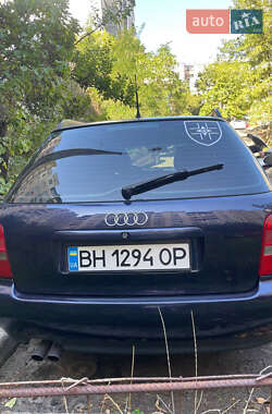 Универсал Audi A4 1996 в Киеве