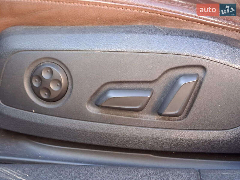 Седан Audi A4 2016 в Одесі