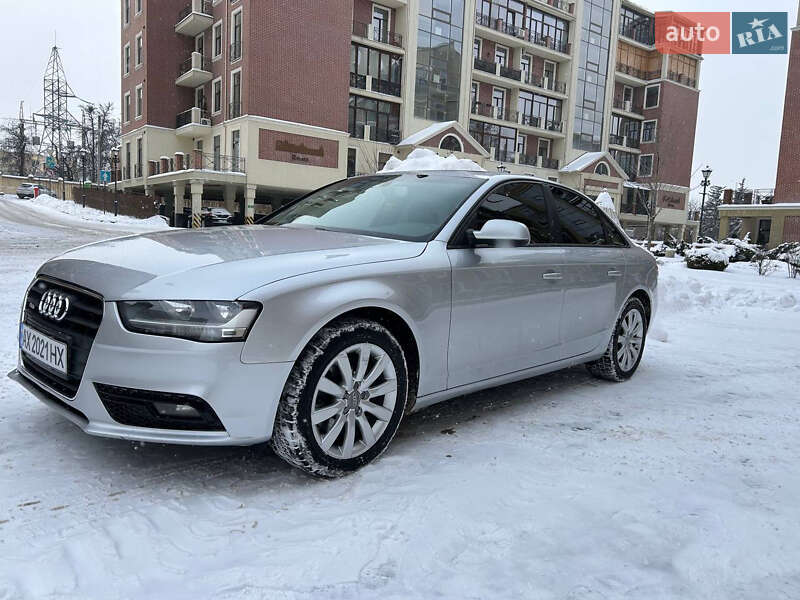 Седан Audi A4 2013 в Харькове