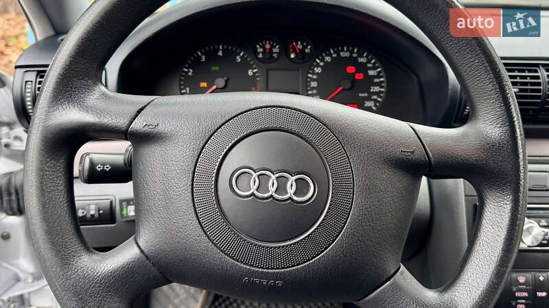 Седан Audi A4 2000 в Вінниці