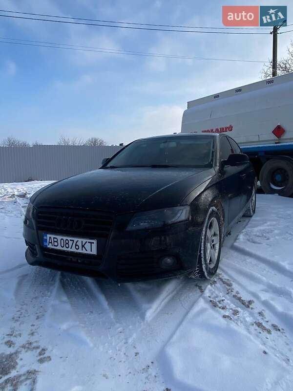 Седан Audi A4 2010 в Виннице