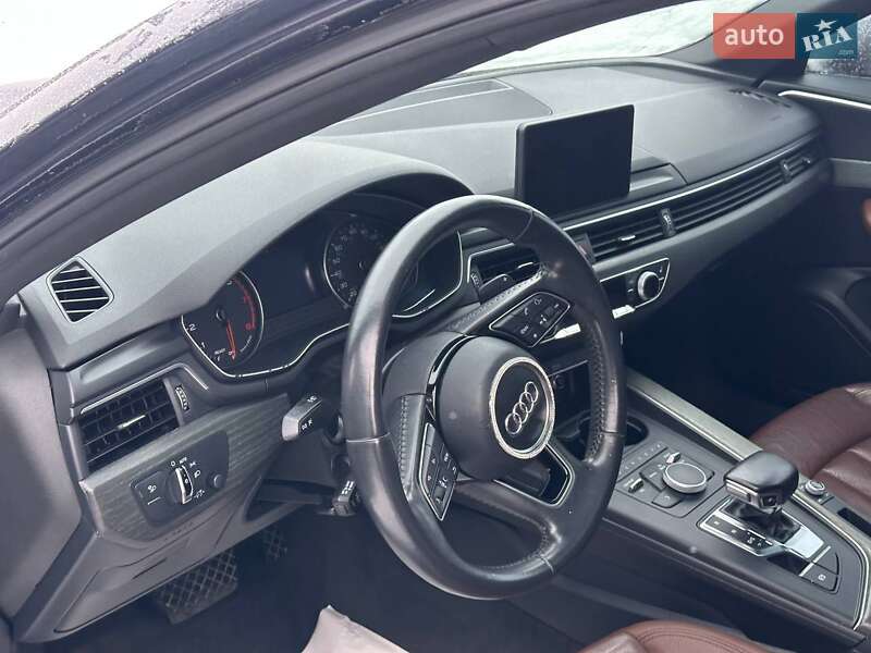 Седан Audi A4 2018 в Луцке