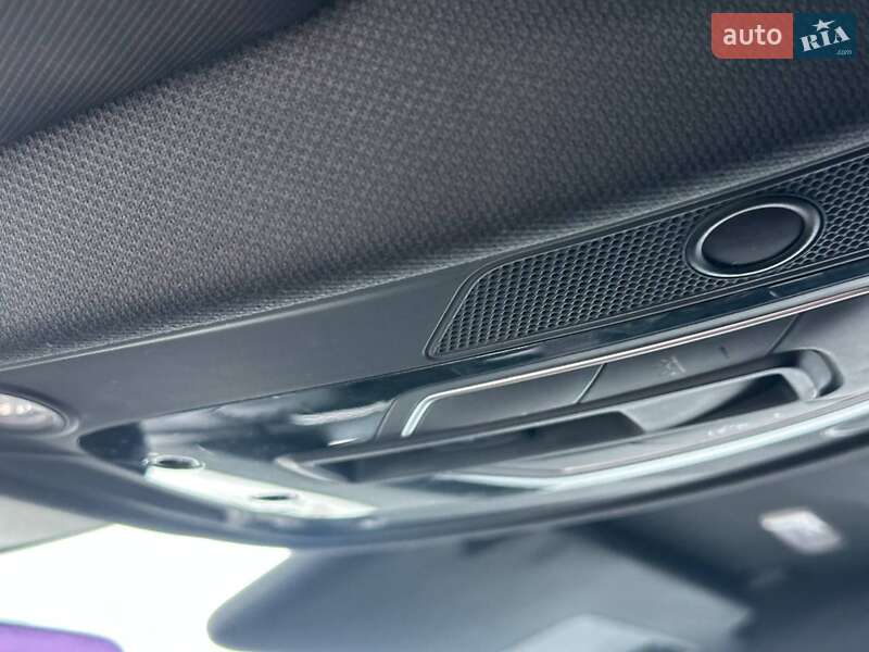 Седан Audi A4 2018 в Луцке