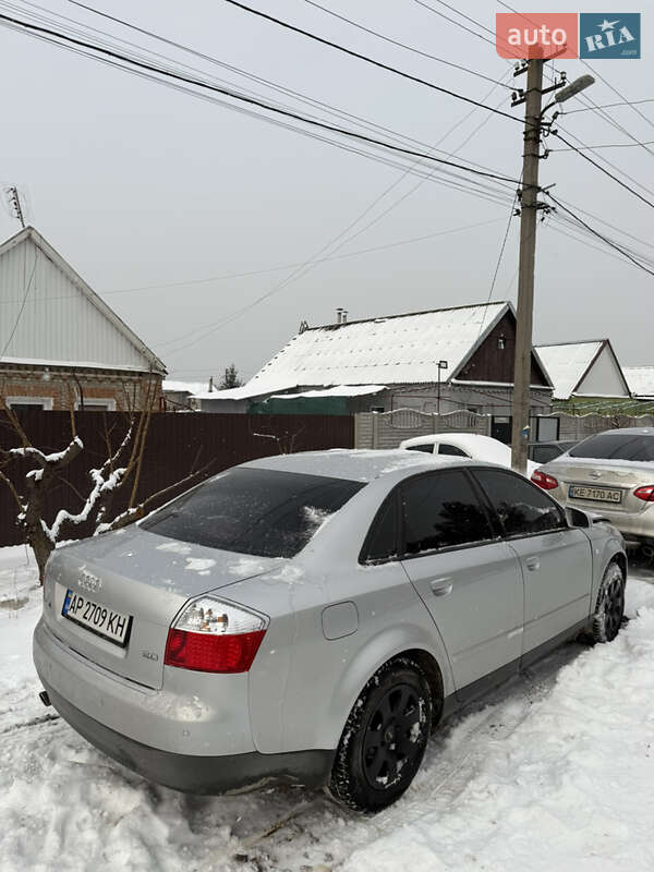 Седан Audi A4 2001 в Запоріжжі