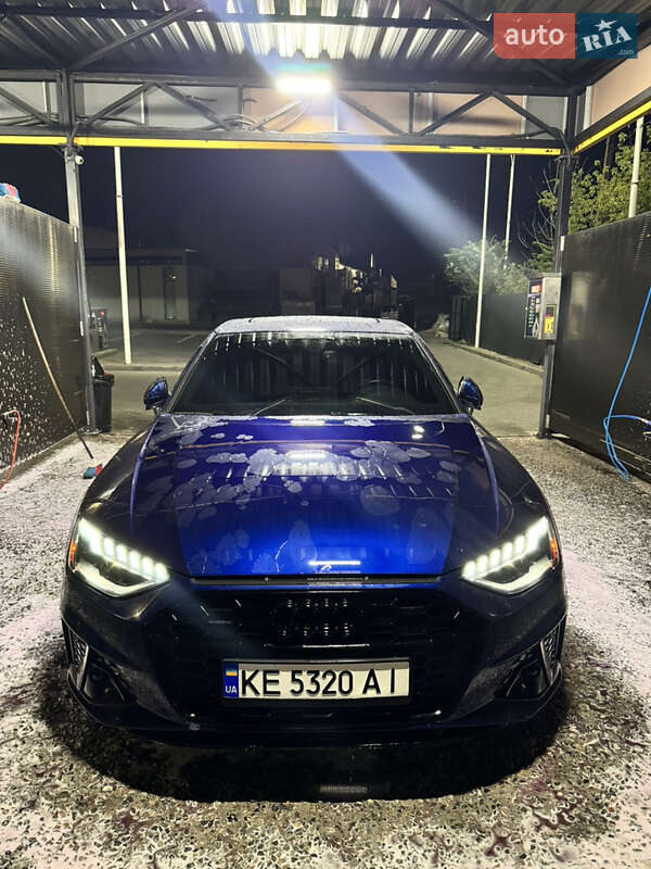 Седан Audi A4 2021 в Днепре