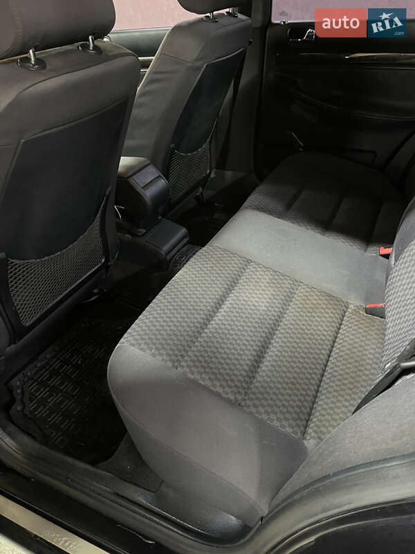 Седан Audi A4 2000 в Виннице