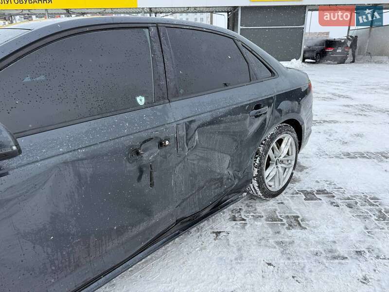 Седан Audi A4 2016 в Луцке