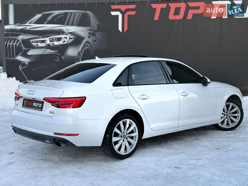 Седан Audi A4 2017 в Львове