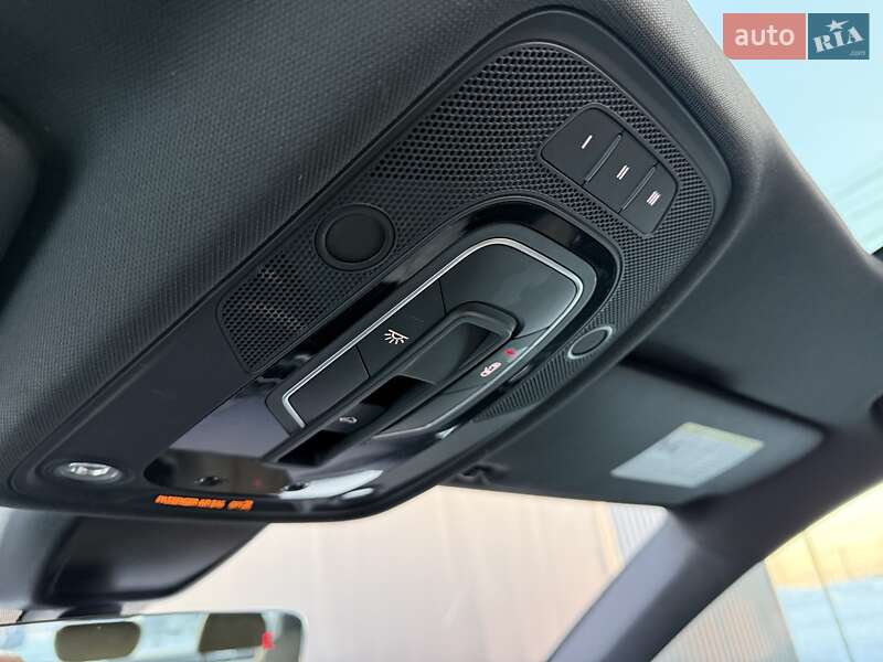 Седан Audi A4 2017 в Львове