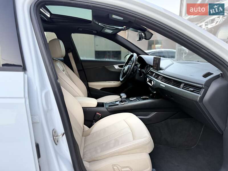 Седан Audi A4 2017 в Львове