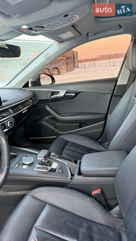 Седан Audi A4 2017 в Львові