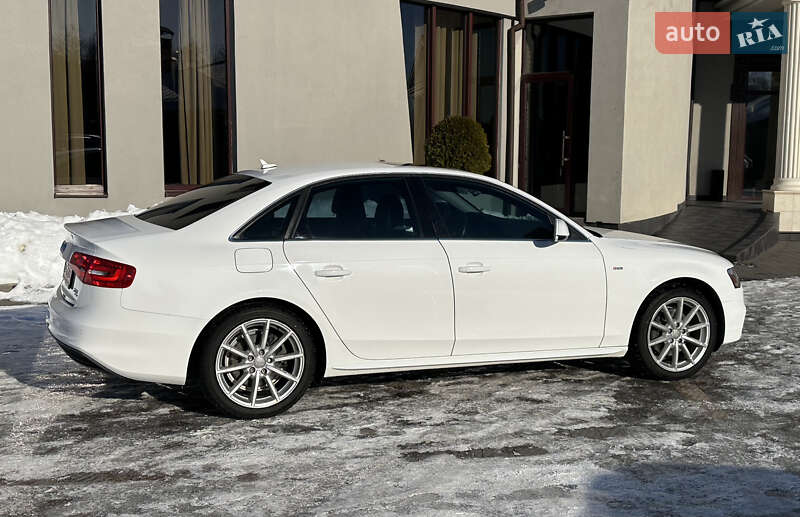 Седан Audi A4 2015 в Стрые