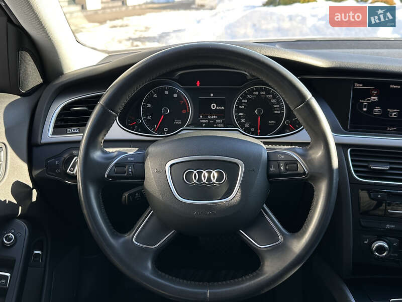 Седан Audi A4 2015 в Стрые