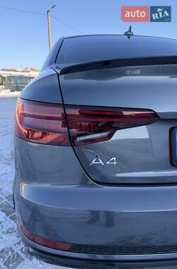 Седан Audi A4 2019 в Ромнах