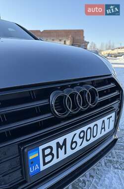 Седан Audi A4 2019 в Ромнах