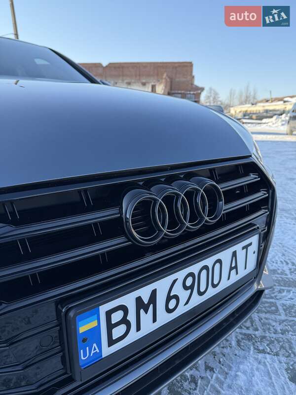 Седан Audi A4 2019 в Ромнах
