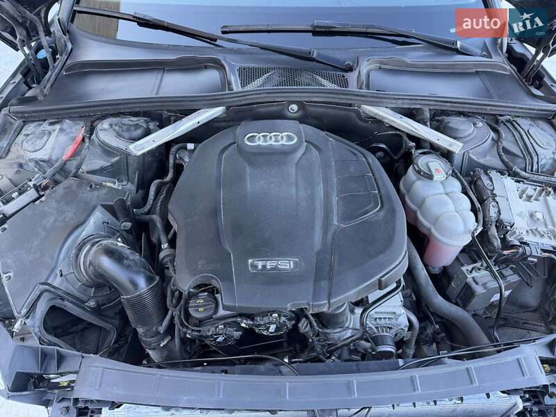 Седан Audi A4 2019 в Львові