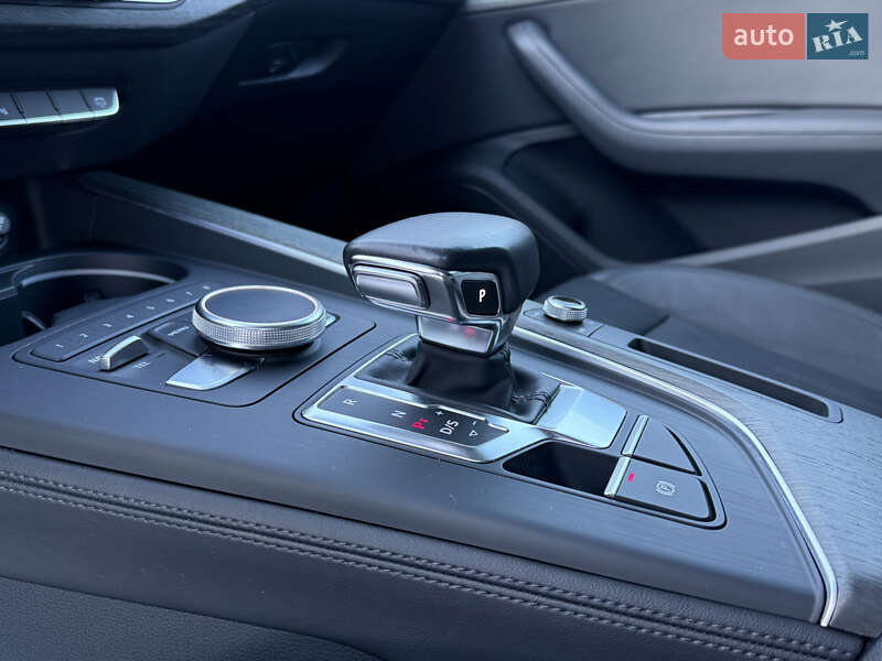 Седан Audi A4 2019 в Києві