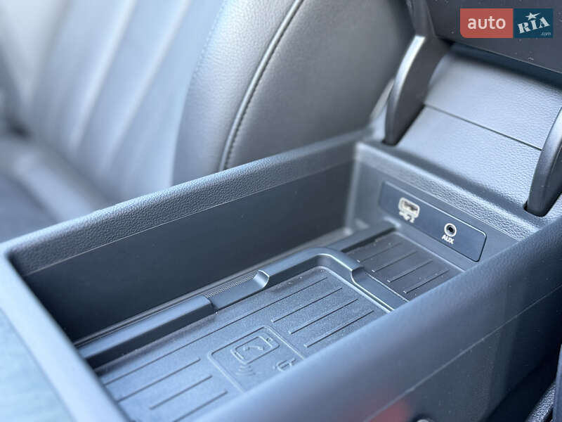 Седан Audi A4 2019 в Києві