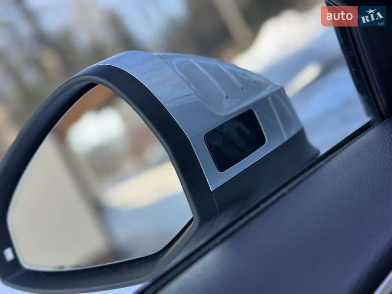 Седан Audi A4 2017 в Дрогобыче