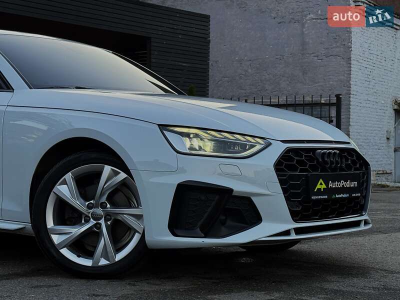 Седан Audi A4 2020 в Киеве