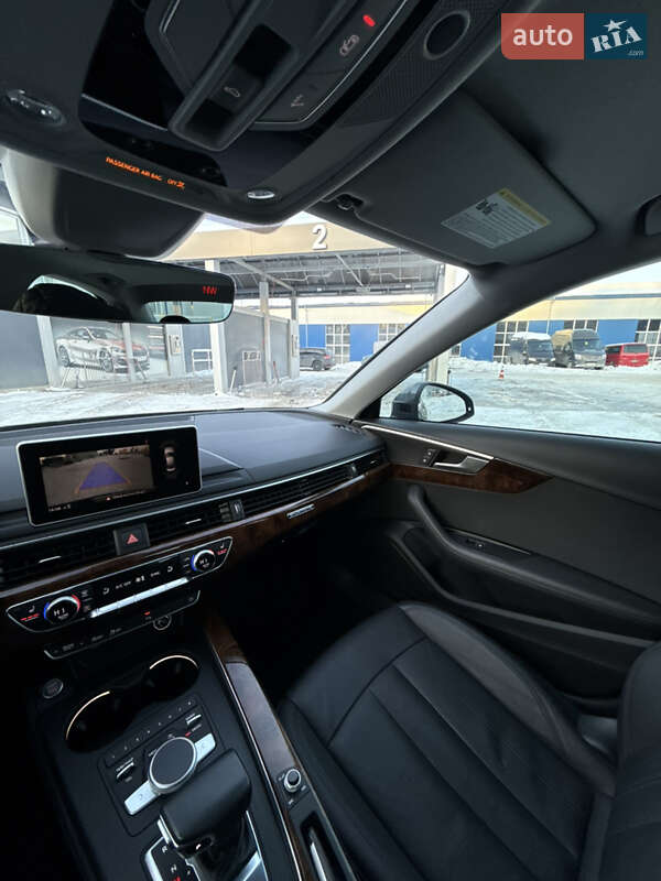 Седан Audi A4 2019 в Бучаче