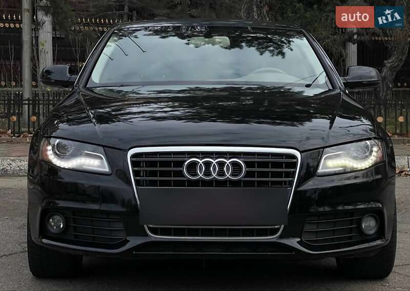 Седан Audi A4 2011 в Миколаєві