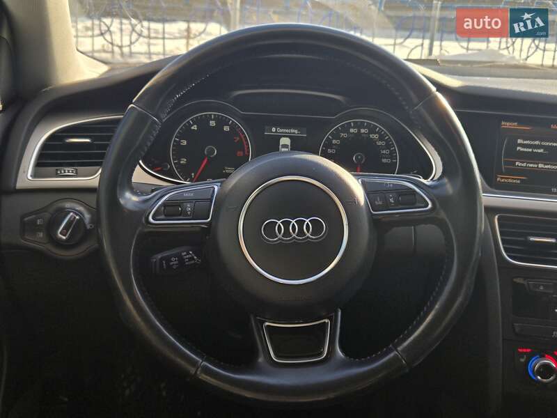 Седан Audi A4 2012 в Києві