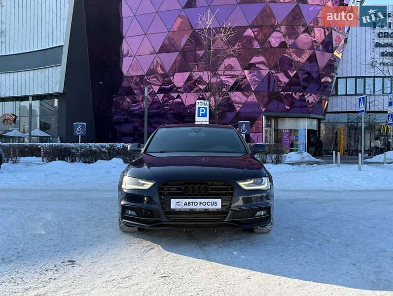 Универсал Audi A4 2015 в Киеве