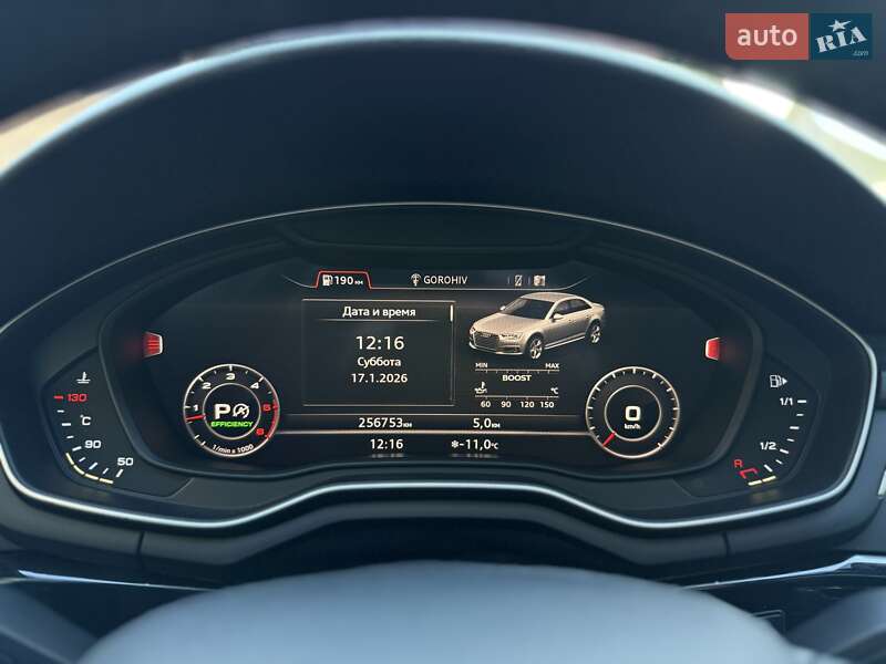 Седан Audi A4 2016 в Рівному