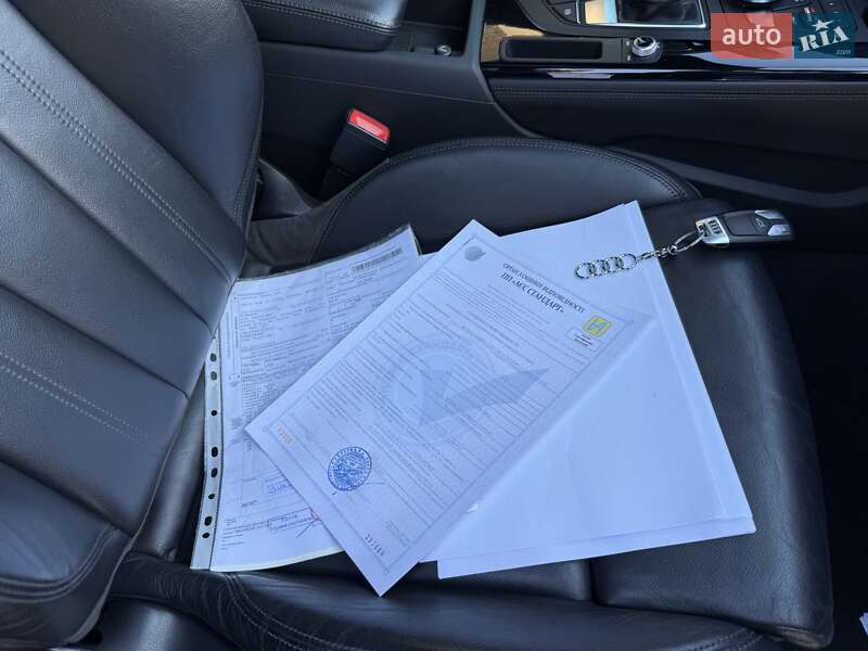 Седан Audi A4 2016 в Рівному