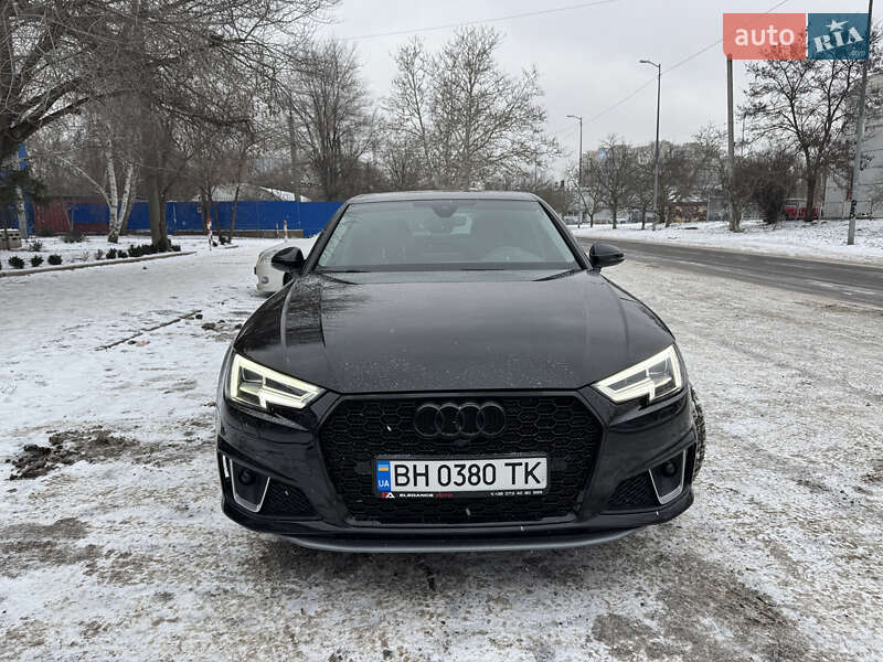 Седан Audi A4 2016 в Одесі