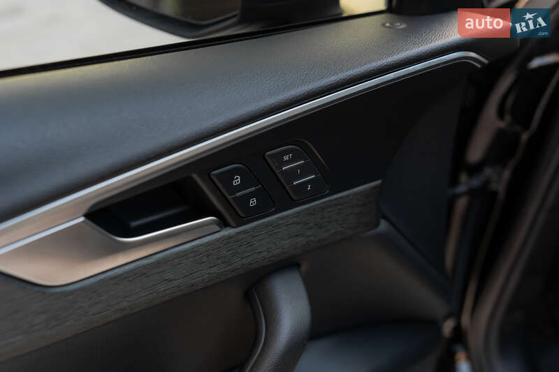 Седан Audi A4 2019 в Киеве