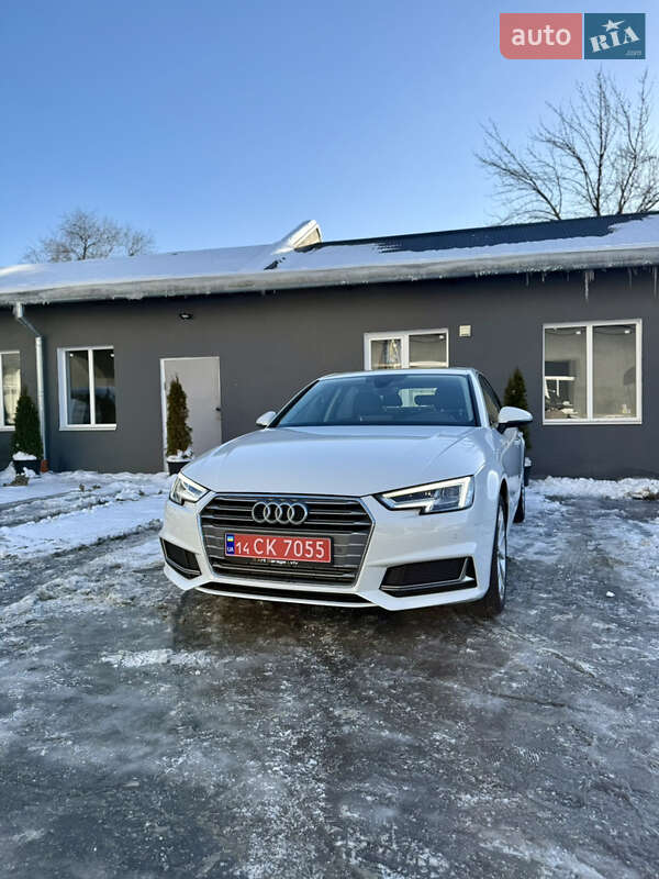 Седан Audi A4 2019 в Львове
