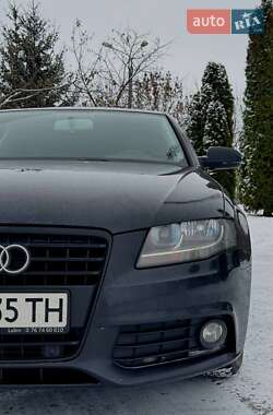 Седан Audi A4 2011 в Києві