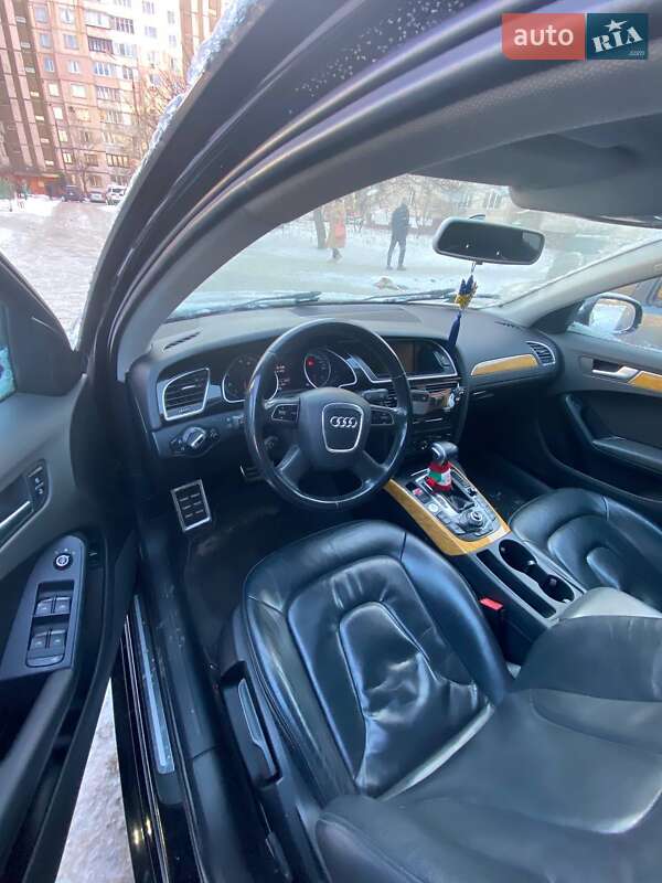 Седан Audi A4 2011 в Києві