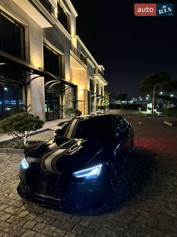 Седан Audi A4 2016 в Львові