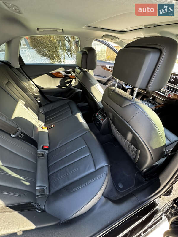Седан Audi A4 2018 в Хмельницькому