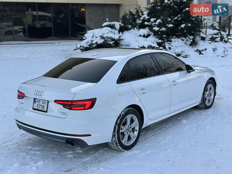 Седан Audi A4 2018 в Запоріжжі