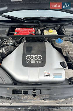Универсал Audi A4 2002 в Варве